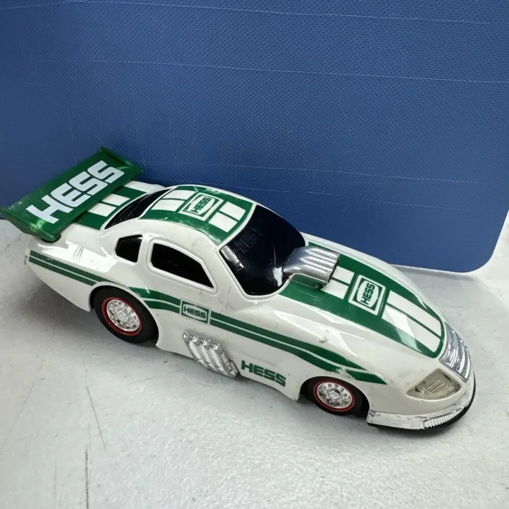 Hess 2016 Toy Dragster Wheelie Race Car Lights